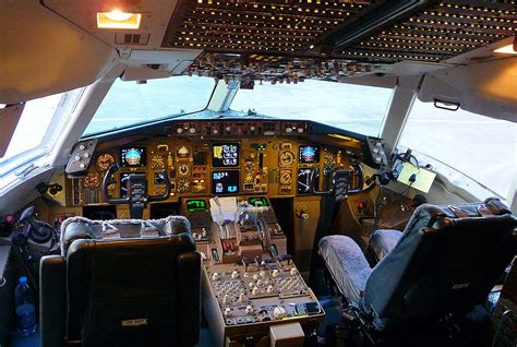 B767 cockpit, 05Jun10 | an office with great views ! | Flickr