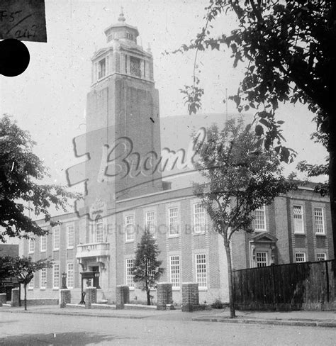 PHLS_0933 Beckenham Town Hall, Beckenham 1940 | Bromley Borough Photos