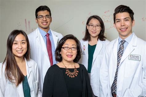 4 medical students named Howard Hughes fellows - Obstetrics & Gynecology