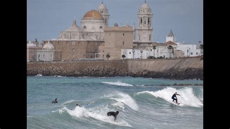 SURF CADIZ. PLAYA STA Mª DEL MAR. SURFING, ESPECTACULO, ESCUELA. IMAGEN ...