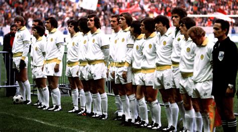 Robbery, rioting and a brave Frenchman: Leeds' 1975 European Cup Final ...