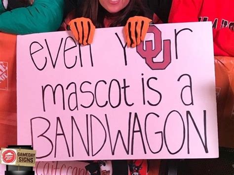 The Best College GameDay Signs (39 pics)