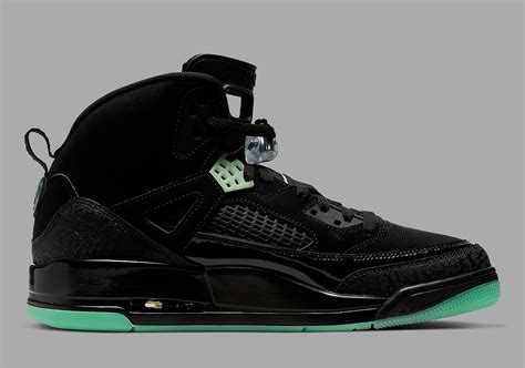 Jordan Spiz'ike Returns In "Black & Glow" Colorway: Official Photos