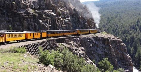 10 Gorgeous Train Journeys To Take in the United States