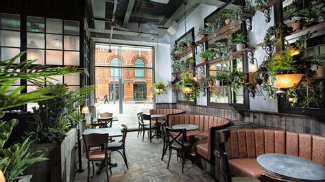 First look inside the new Lincoln Botanist bar