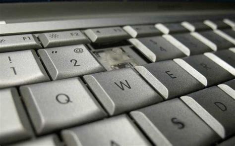 How to Repair a Broken Laptop Keyboard - Make Tech Easier