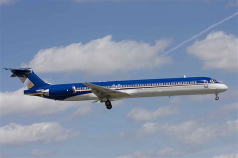 McDonnell Douglas MD 80 | Passenger jet, Passenger, Air