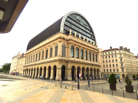 Opéra de Lyon - Vikidia, l’encyclopédie des 8-13 ans