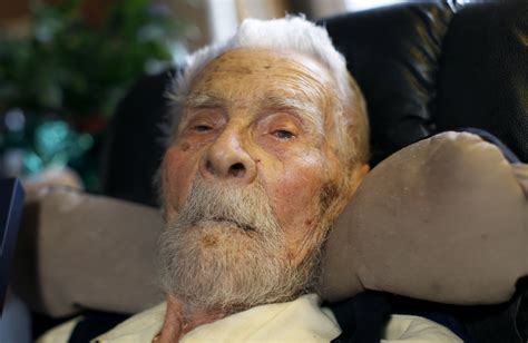 Alexander Imich, world's oldest man, dies in NYC at age 111 - CBS News