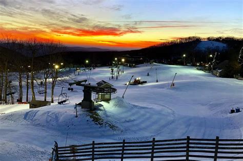 7 of the Best Family Ski Resorts in West Virginia - The Family Vacation ...