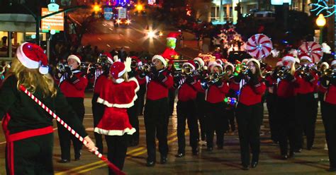 Winterfest Parades 2017 - Christmas Parades In Gatlinburg & Sevierville