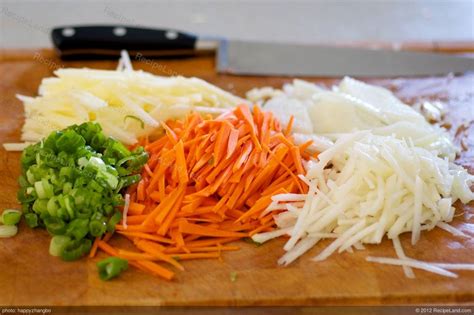 Korean Daikon Kimchi Recipe | RecipeLand.com