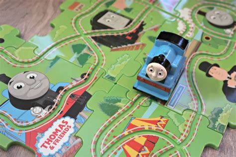 Thomas the Tank Engine Track Playset *Review* - Janine's Little World