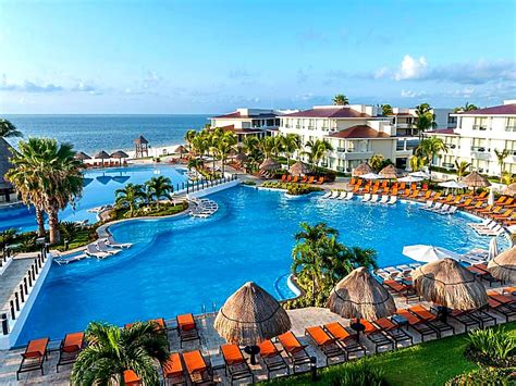 Top 20 Five Star Hotels in Cancún - Isa Weber's Guide 2024