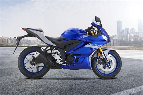 Yamaha R25 Wallpapers