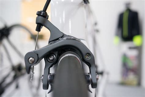 Buyers guide to road bike brakes - Merlin Cycles Blog