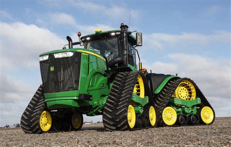 Oklahoma Farm Report - John Deere 9R Family of Tractors Get New Updates ...