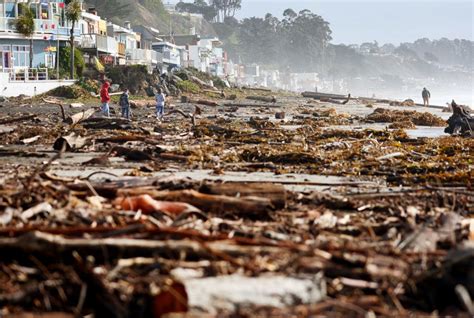 25 California Flood Photos That Are Kinda Scary TBH