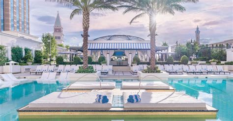 Las Vegas Pools | Best Vegas Pools, Cabanas & Daybeds