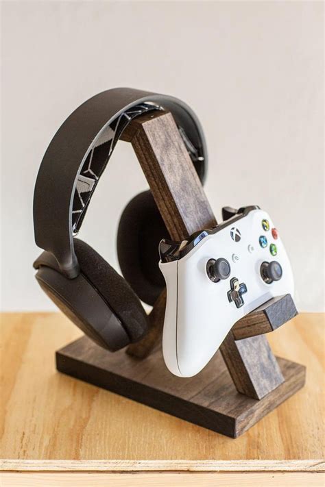 Wooden Controller Stand Headset Stand | Etsy | Wood projects, Headset ...