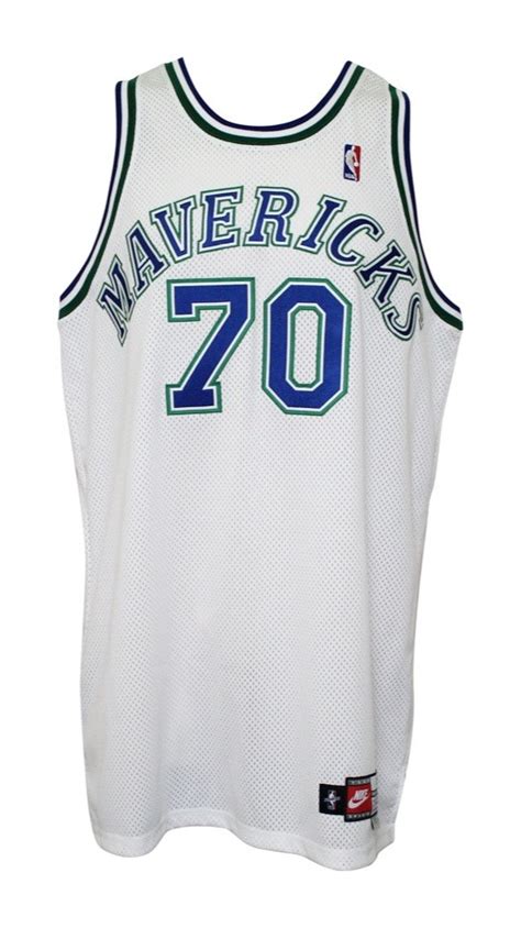 Dallas Mavericks 1998-99 Jerseys