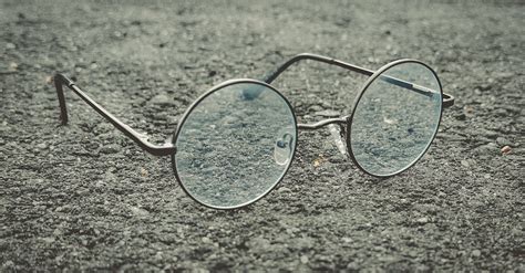 Old Fashioned Eyeglasses · Free Stock Photo