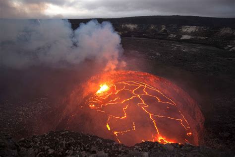 Hawaii is harnessing volcano energy to go 100% renewable - Business Insider