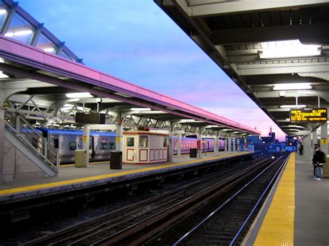 LIRR train derailment at Jamaica Station causes massive delays during ...