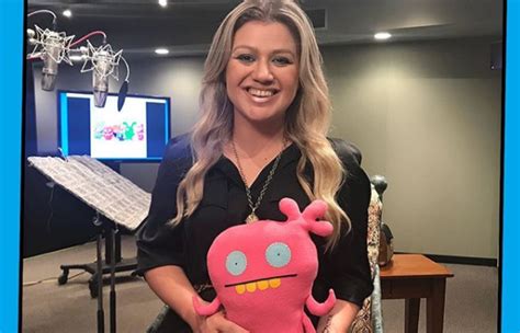 Kelly Clarkson joins STX’s ‘UglyDolls’ voice cast