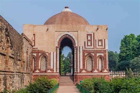 Alai Darwaza Alai Gate in Qutub Complex in Delhi, Indi Stock Image ...