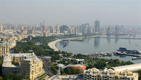 Baku - Neues Wahrzeichen Fur Baku Luxushotel La Luna Structurae / There ...