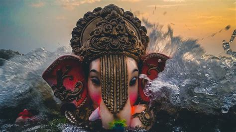 Top 5 places of Mumbai for Ganpati visarjan (2023) | Yatri