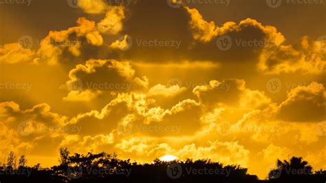 Sunset of Gold 714816 Stock Photo at Vecteezy