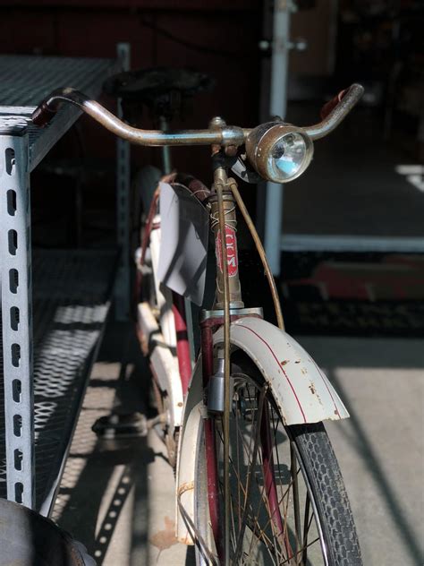 Close-up of a rusty bike 1816522 Stock Photo at Vecteezy