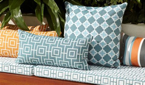 6 Best Fabric for Outdoor Cushions, Waterproof and Wind Ressistant