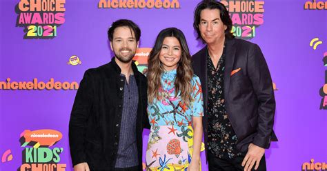 The First Official Trailer for the iCarly Reboot is here! - Missy