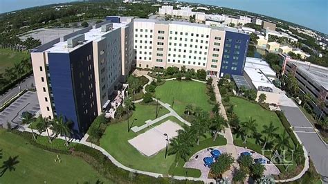 Florida Atlantic University - AyanahCristien