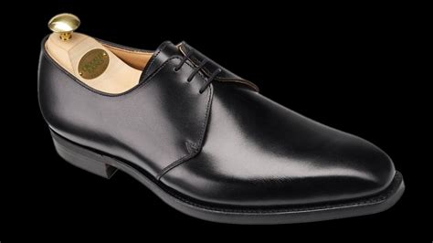 (00)7 Essential James Bond Shoes – Bond Suits