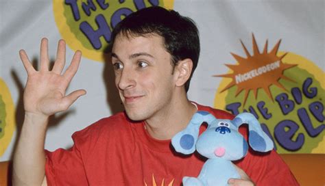 Steve Blue's Clues - Vennie Nix