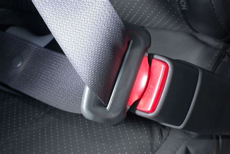 A Guide to Seat Belts: Function, Parts, and Why It Sometimes Won't ...