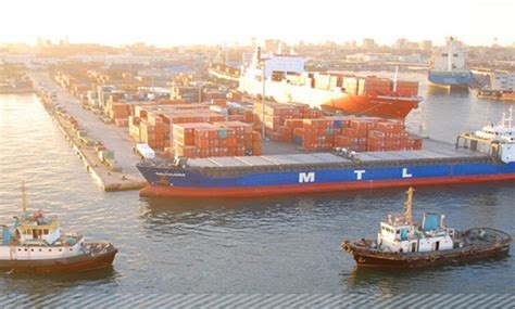 Alexandria, Dekheila ports closed over bad weather - EgyptToday