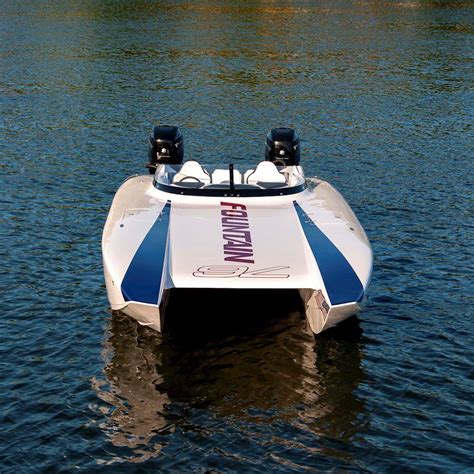 Runabout catamaran - 32 THUNDER - Fountain Powerboats - hors-bord ...