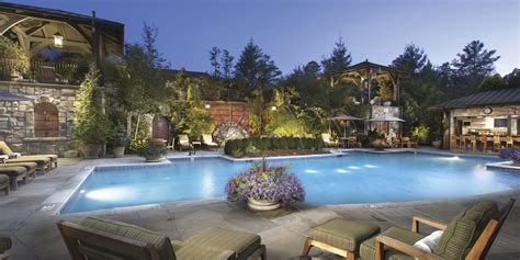 Old Edwards Inn And Spa in Highlands, North Carolina - Inn Deals