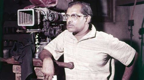 Remembering Hrishikesh Mukherjee: The filmmaker everyone loves