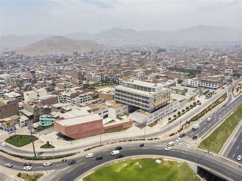 Galeria de Campus da Universidade Científica del Sur em Lima / Plan A - 2