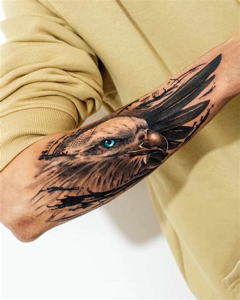 Share more than 79 eagle hand tattoo designs - in.coedo.com.vn