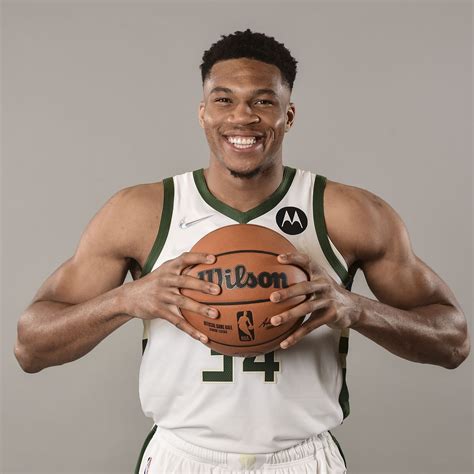 Giannis Antetokounmpo Net Worth