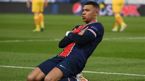 Mbappe breaks Messi record as PSG star becomes youngest player to reach ...