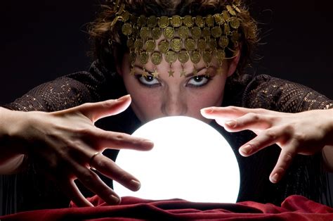 Find Me A Psychic: An Inside Look At The Outsourcing Dilemma - Verblio