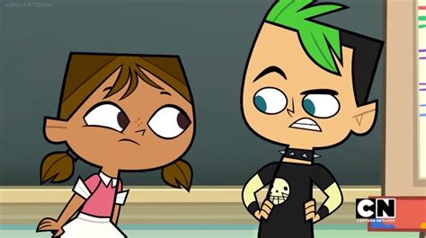 Duncan and Courtney moment from episode 1 of Total Dramarama :3 | Total ...